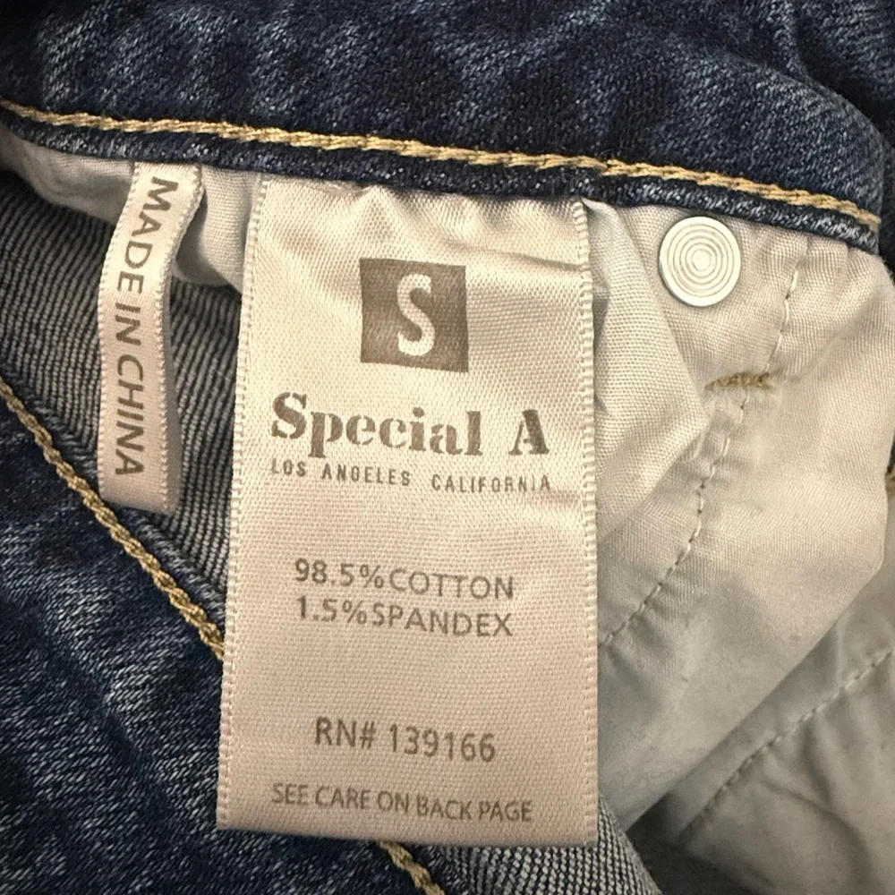 Special A Distressed Dark Blue Denim Women Shorts Double Button Size Small